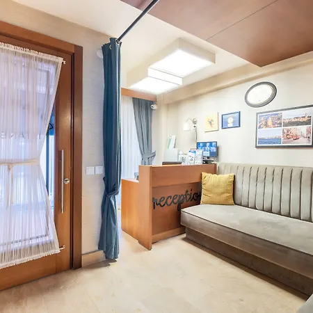 The Dream Hotel 3*
